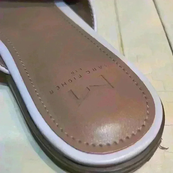 MARC F I S H E R white leather mules size 8 - Picture 3 of 4